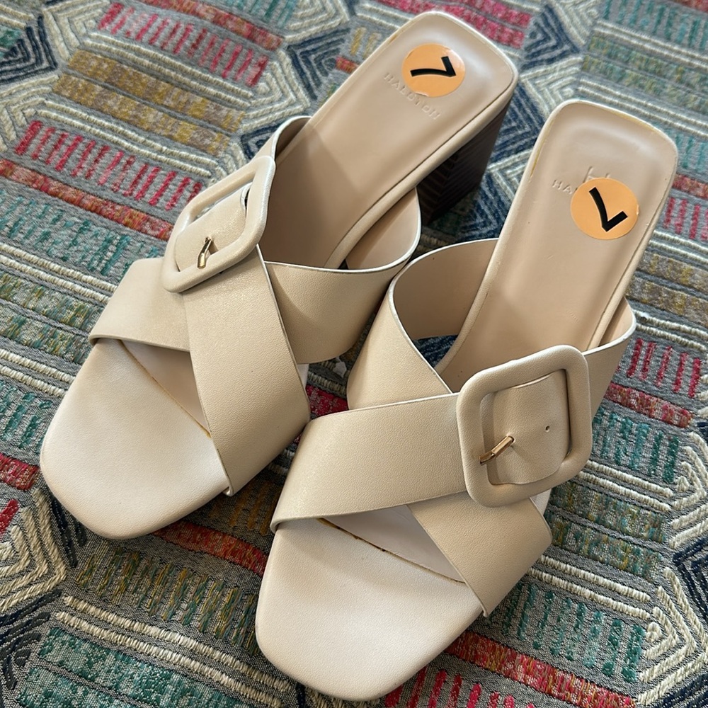 H by Halston Women's Cream Buckle Slide Sandals